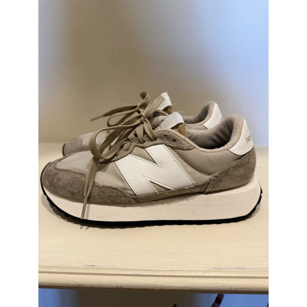 New Balance 237 Lifestyle Beige Sneakers